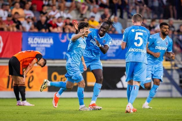 RUZOMBEROK - TRABZONSPOR UEFA EUROPA LEAGUE Cihan Canak, Batista Mendy, John Lundstram and Stefano Denswil of Trabzonspor during the 1st leg of Second qualifying round of the UEFA Europa League football match between MFK Ruzomberok and Trabzonspor. Ruzomberok, Slovakia, July 25, 2024. PUBLICATION NOT IN SLOVAKIA Ruzomberok Copyright: xBranislavxRackox 080A5068