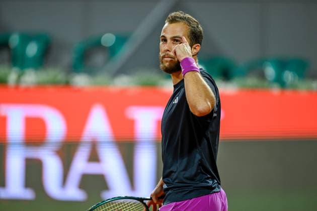 TENNIS - ATP, Tennis Herren Generali Open 2024 KITZBUEHEL,AUSTRIA,25.JUL.24 - TENNIS - ATP World Tour, Generali Open. Image shows the rejoicing of Hugo Gaston (FRA).  GEPAxpictures xDanielxSchoenherr