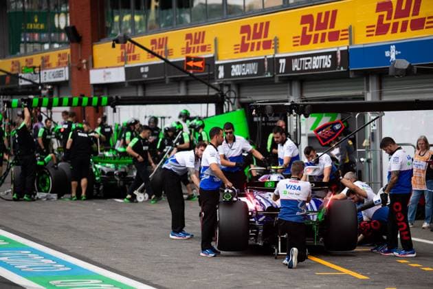 Visa Cash App RB F1 Team pitlane, during the Formula 1 Rolex Belgian Grand Prix 2024, 14th round of the 2024 Formula One World Championship, WM, Weltmeisterschaft from July 26 to 28, 2024 on the Circuit de Spa-Francorchamps, in Stavelot, Belgium - F1 - BELGIAN GRAND PRIX 2024 DPPI Panoramic  240726_R14_BELGIO_DP__F_10374.CR2_