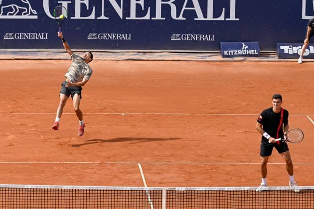 TENNIS - ATP, Tennis Herren Generali Open 2024 KITZBUEHEL,AUSTRIA,26.JUL.24 - TENNIS - ATP World Tour, Generali Open. Image shows Andreas Mies (GER) and Alexander Erler (AUT).  GEPAxpictures xDanielxSchoenherr