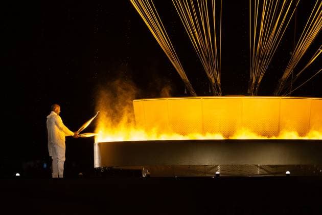 Sport Themen der Woche KW30 240726 Marie-Jose Perec and Teddy Riner lights the olympic cauldron during the Opening Ceremony of the Paris 2024 Olympic Games, Olympische Spiele, Olympia, OS on July 26, 2024 in Paris. Photo: Johanna Säll BILDBYRAN kod JL LT0642 olympic games olympics os ol olympiska spel olympiske leker paris 2024 paris-os paris-ol bbeng invigning invigningsceremoni opening ceremony apningsseremoni *** 240726 Marie Jose Perec and Teddy Riner lights the olympic cauldron during the Opening Ceremony of the Paris 2024 Olympic Games on July 26, 2024 in Paris Photo Johanna Säll BILDBYRAN code JL LT0642 olympic games olympics os ol olympiska spelen olympiske leker paris 2024 paris os paris ol bbeng invigning invigningsceremoni opening ceremony apningsseremoni  Copyright: JOHANNAxSÄLL BB240726ZR176