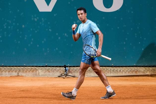 International Tennis match - ATP, Tennis Herren CHALLENGER - INTERNAZIONALI DI VERONA Hugo Dellien from Bolivia celebrates after scores a point during Internazionali di Verona - ATP Challenger 100 tennis tournament at Sports Club Verona on July 26, 2024, Verona Italy. Verona Italy  Copyright: xIPAxSport ABACAx