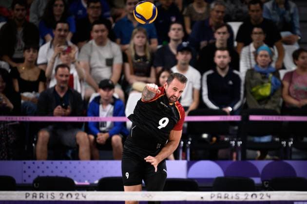 27 07 2024, Paris, Arena Paris South Volleyball, Olympic Games, Preliminary round, Germany GER vs Japan JPN Service Georg Grozer 9 GER