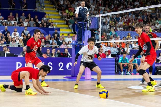 Volleyball - Olympic Games, Olympische Spiele, Olympia, OS Paris 2024: Day 1 Tomohiro Yamamoto, Ran Takahashi, Taishi Onodera, Kentaro Takahashi are playing during Volleyball Men s Preliminary Round - Group C - match between Japan and Germany on Day -3 Olympic Games Paris 2024 at South Paris Arena in Paris, France on July 27, 2024. Paris France  Copyright: xAndrzejxIwanczukx originalFilename:iwanczuk-volleyba240727_npQjd.jpg