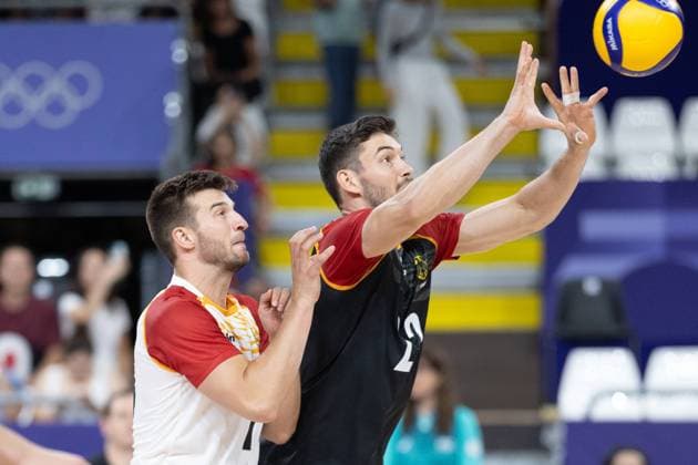 Volleyball - Olympic Games, Olympische Spiele, Olympia, OS Paris 2024: Day 1 Julian Zenger, Tobias Brand are playing during Volleyball Men s Preliminary Round - Group C - match between Japan and Germany on Day -1 Olympic Games Paris 2024 at South Paris Arena in Paris, France on July 27, 2024. Paris France  Copyright: xAndrzejxIwanczukx originalFilename:iwanczuk-volleyba240727_npTTj.jpg