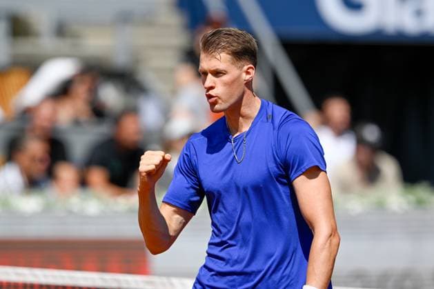 TENNIS - ATP, Tennis Herren Generali Open 2024 KITZBUEHEL,AUSTRIA,27.JUL.24 - TENNIS - ATP World Tour, Generali Open. Image shows the rejoicing of Hendrik Jebens (GER).  GEPAxpictures xDanielxSchoenherr