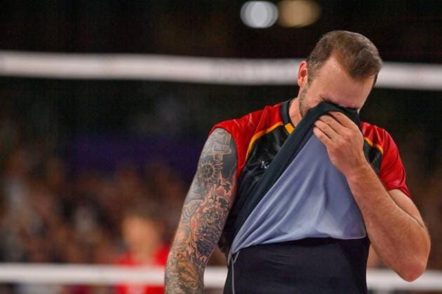 Olympic Games Volleyball GER vs JPN Paris 27 07 2024 Paris 2024, Olympics, Volleyball, South Paris Arena, Men, Germany in black vs Japan in red Georg Gyorgy Grozer, Copyright: xBEAUTIFULxSPORTS TomxBlochx