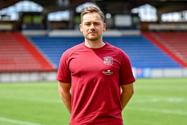 Björn Bauer Physiotherapist SpVgg Unterhaching 3 Liga, portrait appointment 2024 2025 xslx