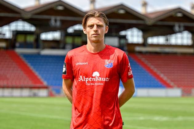 Dominique Girtler SpVgg Unterhaching 3 Liga, portrait date 2024 2025 xslx