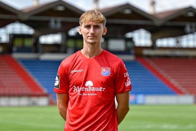Nils Ortel SpVgg Unterhaching 3 Liga, portrait date 2024 2025 xslx