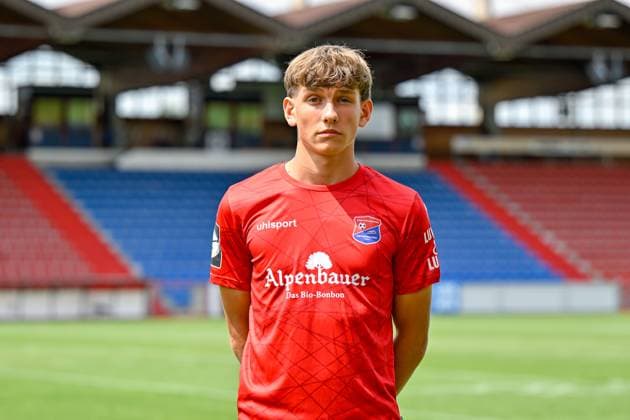 Nick Kaulfers SpVgg Unterhaching 3 Liga, portrait date 2024 2025 xslx