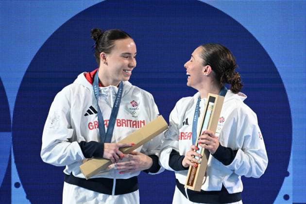 27th July 2024; Paris Olympic Games, Olympische Spiele, Olympia, OS Paris, France, Day 2; Womens 3m synchronised springboard diving final, Yasmin Harper and Scarlett Mew Jensen of Great Britain celebrate winning the bronze medal  ActionPlus12672570 SimonxWest
