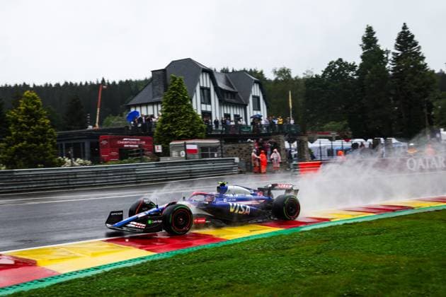 22 TSUNODA Yuki (jap), Visa Cash App RB F1 Team VCARB 01, action during the Formula 1 Rolex Belgian Grand Prix 2024, 14th round of the 2024 Formula One World Championship, WM, Weltmeisterschaft from July 26 to 28, 2024 on the Circuit de Spa-Francorchamps, in Stavelot, Belgium - F1 - BELGIAN GRAND PRIX 2024 DPPI Panoramic  240727_R14_BELGIO_DP_FG0O4273