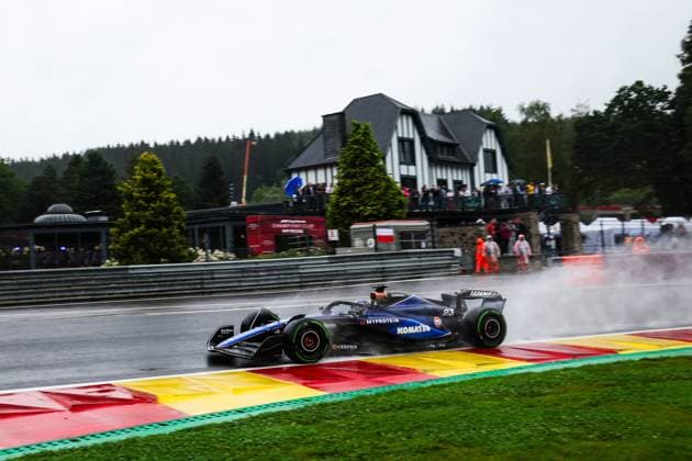 23 ALBON Alexander (tha), Williams Racing FW45, action during the Formula 1 Rolex Belgian Grand Prix 2024, 14th round of the 2024 Formula One World Championship, WM, Weltmeisterschaft from July 26 to 28, 2024 on the Circuit de Spa-Francorchamps, in Stavelot, Belgium - F1 - BELGIAN GRAND PRIX 2024 DPPI Panoramic  240727_R14_BELGIO_DP_FG0O4279