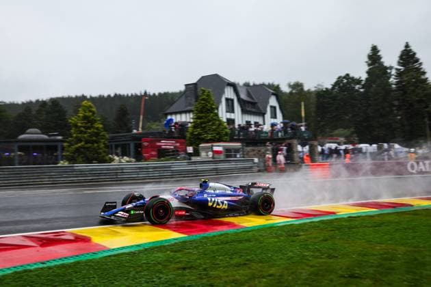 22 TSUNODA Yuki (jap), Visa Cash App RB F1 Team VCARB 01, action during the Formula 1 Rolex Belgian Grand Prix 2024, 14th round of the 2024 Formula One World Championship, WM, Weltmeisterschaft from July 26 to 28, 2024 on the Circuit de Spa-Francorchamps, in Stavelot, Belgium - F1 - BELGIAN GRAND PRIX 2024 DPPI Panoramic  240727_R14_BELGIO_DP_FG0O4393