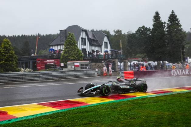 44 HAMILTON Lewis (gbr), Mercedes AMG F1 Team W15, action during the Formula 1 Rolex Belgian Grand Prix 2024, 14th round of the 2024 Formula One World Championship, WM, Weltmeisterschaft from July 26 to 28, 2024 on the Circuit de Spa-Francorchamps, in Stavelot, Belgium - F1 - BELGIAN GRAND PRIX 2024 DPPI Panoramic  240727_R14_BELGIO_DP_FG0O4406