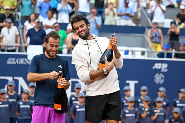 TENNIS - ATP, Tennis Herren Generali Open 2024 KITZBUEHEL,AUSTRIA,27.JUL.24 - TENNIS - ATP World Tour, Generali Open. Image shows Hugo Gaston (FRA) and Matteo Berrettini (ITA).  GEPAxpictures xDanielxSchoenherr