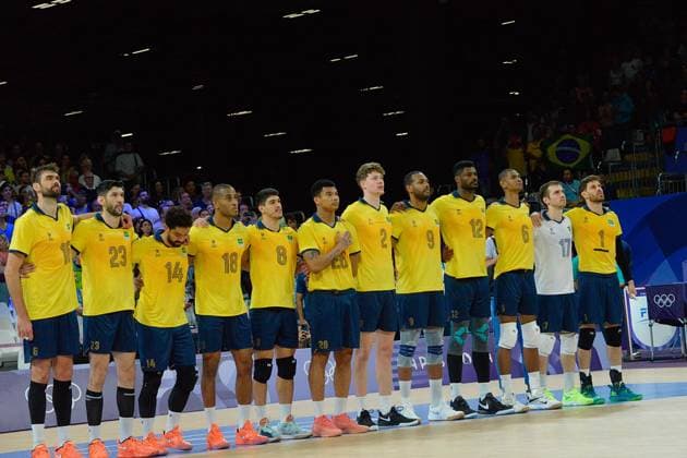 Brasil National Anthem during Men s volleyball - Italy vs Brazil, Olympic Games, Olympische Spiele, Olympia, OS Paris 2024 in Paris, France, July 27 2024  Copyright: xPasqualexGolia IPAxSportx xipa-ax xx IPA_48309381 IPA_Agency_IPA48309381