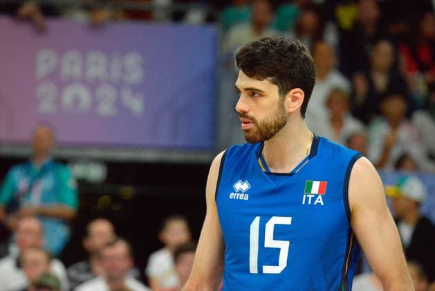 Gabriele Lavia (Italy) in action during Men s volleyball - Italy vs Brazil, Olympic Games, Olympische Spiele, Olympia, OS Paris 2024 in Paris, France, July 27 2024  Copyright: xPasqualexGolia IPAxSportx xipa-ax xx IPA_48309383 IPA_Agency_IPA48309383