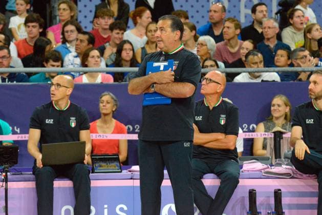 Ferdinando De Giorgi (Italy head coach) during Men s volleyball - Italy vs Brazil, Olympic Games, Olympische Spiele, Olympia, OS Paris 2024 in Paris, France, July 27 2024  Copyright: xPasqualexGolia IPAxSportx xipa-ax xx IPA_48309392 IPA_Agency_IPA48309392