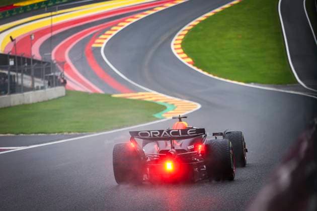 01 VERSTAPPEN Max (nld), Red Bull Racing RB20, action during the Formula 1 Rolex Belgian Grand Prix 2024, 14th round of the 2024 Formula One World Championship, WM, Weltmeisterschaft from July 26 to 28, 2024 on the Circuit de Spa-Francorchamps, in Stavelot, Belgium - F1 - BELGIAN GRAND PRIX 2024 DPPI Panoramic  240727_R14_BELGIO_DP_JFR69817