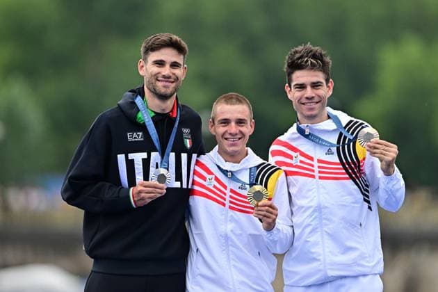 Paris 2024, cycling road, men, individual time trial, award ceremony