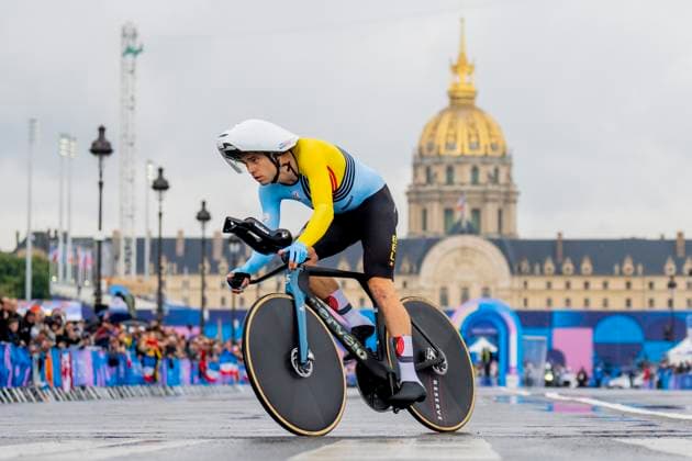 Paris 2024 Summer Olympics Paris, France 20240727 Wout van Aert from Belgium during the mens cycling time trial on Pont Alexandre III during the Paris 2024 Summer Olympics Photo Fredrik Varfjell NTB Paris France EDITORIAL USE ONLY RESTRICTED USE FOR BETTING COMPANIES  Copyright: xFredrikxVarfjellx xNTBx