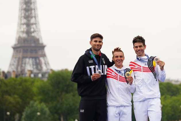 Sport Bilder des Tages Filippo Ganna silver medal, Remco Evenepoel gold medal, Wout Van Aert bronze medal the men s cycling time trial event, at the 2024 Summer Olympics, Saturday, July 27, 2024, in Paris, France. (Photo Davide Spada LaPresse)  Copyright: xSpada LaPressex