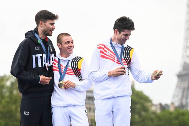 Paris 2024 Olympic Games, Olympische Spiele, Olympia, OS - 27 07 2024 PARIS, FRANCE - JULY 27 : Evenepoel Remco (BEL) Cycling - Road - Individual Time Trial (Male), Van Aert Wout (BEL) Cycling - Road - Individual Time Trial (Male) and Gana Filippo (ITA) on the podium during the XXXIII Paris 2024 Summer Olympic Games on July 27, 2024 in Paris, France, 27 07 2024 Paris France  Copyright: xVincentxKalutx