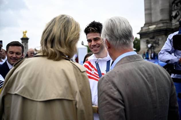 Belgian bronze medallist Wout van Aert meets Queen Mathilde of Belgium and King Philippe - Filip of Belgium after the men s time trial event at the Paris 2024 Olympic Games, Olympische Spiele, Olympia, OS on Saturday 27 July 2024 in Paris, France . The Games of the XXXIII Olympiad are taking place in Paris from 26 July to 11 August. The Belgian delegation counts 165 athletes in 21 sports. JASPERxJACOBS  x97171652x