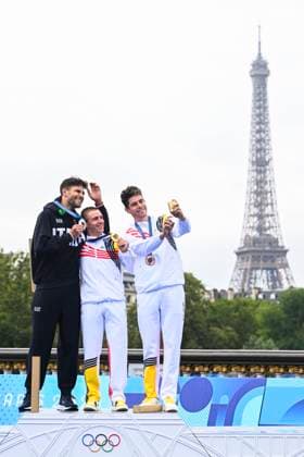 Paris 2024 Olympic Games, Olympische Spiele, Olympia, OS - 27 07 2024 PARIS, FRANCE - JULY 27 : Evenepoel Remco (BEL) Cycling - Road - Individual Time Trial (Male), Van Aert Wout (BEL) Cycling - Road - Individual Time Trial (Male), Ganna Filippo (ITA) on the podium during the XXXIII Paris 2024 Summer Olympic Games on July 27, 2024 in Paris, France, 27 07 2024 Paris France  Copyright: xVincentxKalutx