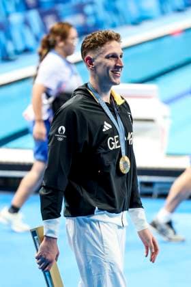 OLYMPICS - Olympic Summer Games 2024 PARIS,FRANCE,27.JUL.24 - OLYMPICS, SWIMMING - Olympic Summer Games Paris 2024, mens 400m freestyle. Image shows Lukas Maertens (GER). Keywords: medal.  GEPAxpictures xPatrickxSteiner
