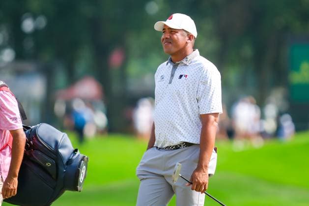 July 27, 2024, Blaine, Minnesota, USA: JHONATTAN VEGAS looks on during the 2024 PGA, Golf Herren 3M Open at TPC Twin Cities on July 27th, 2024. Vegas finished 1st after round 3 shooting a 8 under 63 to finish 16 under. Blaine USA - ZUMAg254 20240727_zsp_g254_135 Copyright: xStevenxGarciax