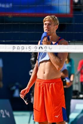 Olympic Games Beach Volleyball Paris 28 07 2024 Preliminary round, men, NED vs ITA, Steven Van De Velde Copyright: xBEAUTIFULxSPORTS TomxBlochx