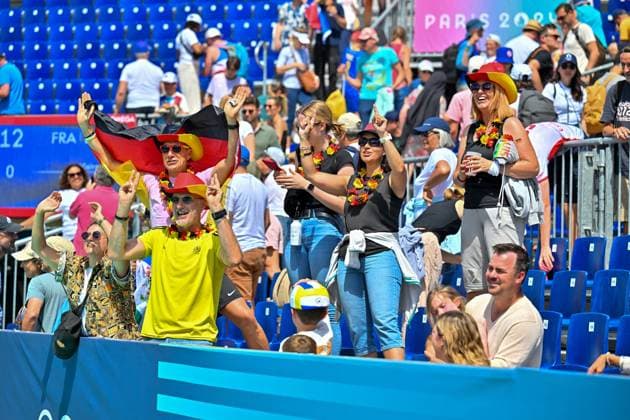 Olympic Games Beach Volleyball Paris 28 07 2024 Preliminary round, Women, GER FRA German fans, Copyright: xBEAUTIFULxSPORTS TomxBlochx