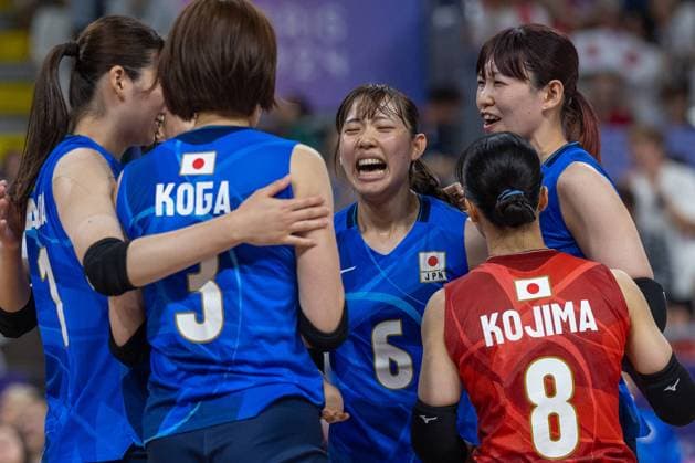 Volleyball - Olympic Games, Olympische Spiele, Olympia, OS Paris 2024: Day-2 Sarina Nishida, Nanami Seki, Manami Kojima are playing during Volleyball Women s Preliminary Round - Group B - match between Poland and Japan on the Olympic Games Paris 2024 at South Paris Arena in Paris, France on July 28, 2024. Paris France  Copyright: xAndrzejxIwanczukx originalFilename:iwanczuk-volleyba240728_npGHR.jpg