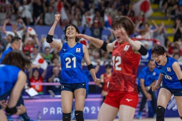 Volleyball - Olympic Games, Olympische Spiele, Olympia, OS Paris 2024: Day-2 Yukiko Wada, Satomi Fukudome, Arisa Inoue are playing during Volleyball Women s Preliminary Round - Group B - match between Poland and Japan on the Olympic Games Paris 2024 at South Paris Arena in Paris, France on July 28, 2024. Paris France  Copyright: xAndrzejxIwanczukx originalFilename:iwanczuk-volleyba240728_npnlA.jpg