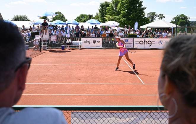 Tennis Women ITF Tour AHG BMW Cup Bildechingen 2024 28 07 2024 Final, Julie Struplova CZE in front of around 300 spectators