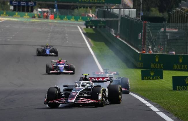 28 07 2024, Circuit de Spa Francorchamps, Spa Francorchhamps, Formula 1 Rolex Belgian Grand Prix 2024 , in the picture Nico Hülkenberg DEU , Haas F1 Team, Kevin Magnussen DNK Defodi 506 20240728 hbr 2020 Defodi-506