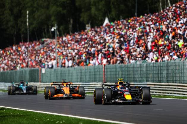 11 PEREZ Sergio (mex), Red Bull Racing RB20, action during the Formula 1 Rolex Belgian Grand Prix 2024, 14th round of the 2024 Formula One World Championship, WM, Weltmeisterschaft from July 26 to 28, 2024 on the Circuit de Spa-Francorchamps, in Stavelot, Belgium - F1 - BELGIAN GRAND PRIX 2024 DPPI Panoramic  240728_R14_BELGIO_DP_AV3_3908