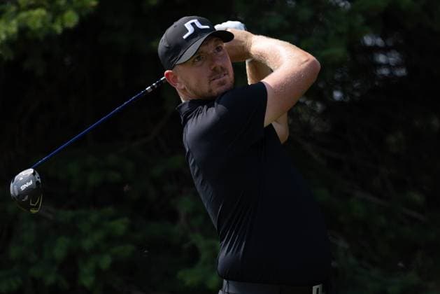 BLAINE, MN - JULY 28: Matt Wallace hits a tee shot on the second hole during the final round of the 3M Open at TPC Twin Cities on July 28, 2024 in Blaine, Minnesota. (Photo by Bailey Hillesheim Icon Sportswire) GOLF: JUL 28 PGA, Golf Herren 3M Open EDITORIAL USE ONLY Icon2407280133