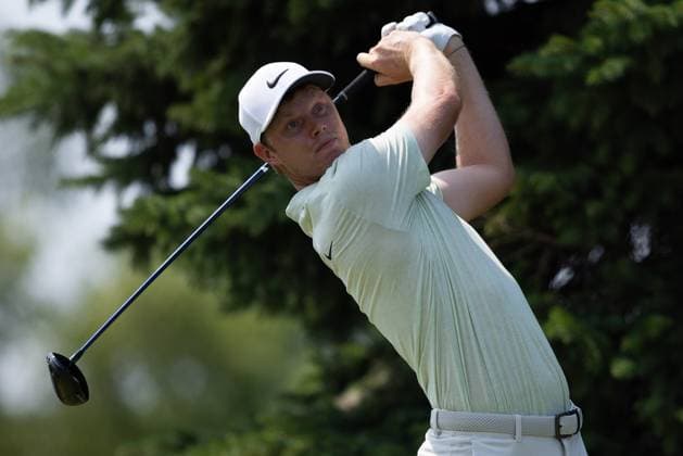 BLAINE, MN - JULY 28: Cam Davis hits a tee shot on the second hole during the final round of the 3M Open at TPC Twin Cities on July 28, 2024 in Blaine, Minnesota. (Photo by Bailey Hillesheim Icon Sportswire) GOLF: JUL 28 PGA, Golf Herren 3M Open EDITORIAL USE ONLY Icon2407280163