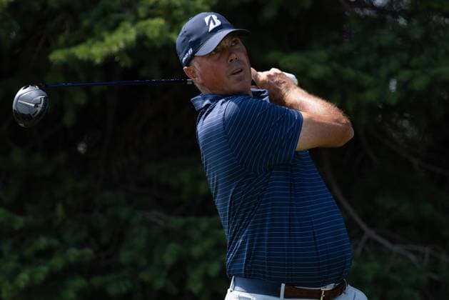 BLAINE, MN - JULY 28: Matt Kuchar hits a tee shot on the second hole during the final round of the 3M Open at TPC Twin Cities on July 28, 2024 in Blaine, Minnesota. (Photo by Bailey Hillesheim Icon Sportswire) GOLF: JUL 28 PGA, Golf Herren 3M Open EDITORIAL USE ONLY Icon2407280183
