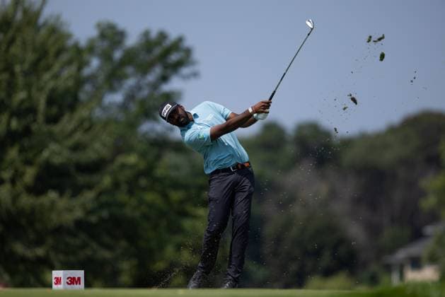 BLAINE, MN - JULY 28: Sahith Theegala hits a tee shot on the third hole during the final round of the 3M Open at TPC Twin Cities on July 28, 2024 in Blaine, Minnesota. (Photo by Bailey Hillesheim Icon Sportswire) GOLF: JUL 28 PGA, Golf Herren 3M Open EDITORIAL USE ONLY Icon2407280253