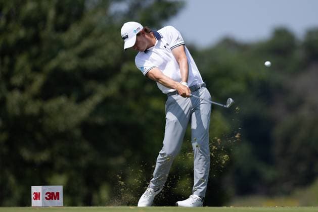 BLAINE, MN - JULY 28: Maverick McNealy hits a tee shot on the third hole during the final round of the 3M Open at TPC Twin Cities on July 28, 2024 in Blaine, Minnesota. (Photo by Bailey Hillesheim Icon Sportswire) GOLF: JUL 28 PGA, Golf Herren 3M Open EDITORIAL USE ONLY Icon2407280283