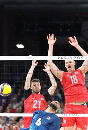 (240728) -- PARIS, July 28, 2024 -- Vuk Todorovic (L) and Marko Podrascanin of Serbia block during the volleyball men s preliminary round pool A match between France and Serbia at Paris 2024 Olympic Games, Olympische Spiele, Olympia, OS in Paris, France, July 28, 2024. ) (PARIS2024) FRANCE-PARIS-OLY-VOLLEYBALL LixGang 