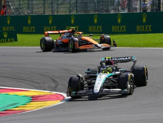 Belgium: 28.07.2024, Circuit de Spa-Francorchamps, Spa-Francorchhamps, Formula 1 Rolex Belgian Grand Prix 2024 , im Bild& xA;Lewis Hamilton (GBR), Mercedes-AMG Petronas Formula One Team, Lando Norris (GBR), McLaren F1 Team Formula 1 Championship - Formula 1 Rolex Belgian Grand Prix 2024 - Race  - ZUMAp169 20240728_zsa_p169_290 Copyright: xAlessioxDexMarco IPAxSportx