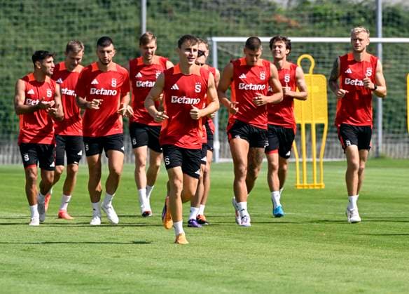 Football, CL qualifiers, Sparta Prague, training and press conference