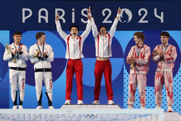Paris 2024, water diving, men, synchronised diving, 10m, award ceremony