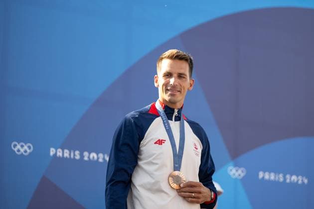 BENUS Matej Slovakia celebrates 3rd place and the bronze medal on the podium at the award ceremony, FRA, Olympic Games Paris 2024, Canoe Slalom, Mens Canoe C1, 29 07 2024 FRA, Olympic Games Paris 2024, Canoe Slalom, Mens Canoe C1, 29 07 2024 Vaires sur Marne Copyright: xEibner-Pressefoto Memmlerx EP_MMR